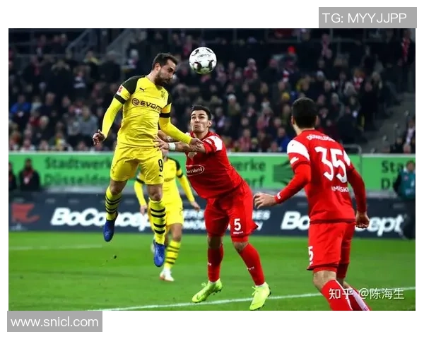 深圳足球队的节奏解析与战术深度探索之旅 深圳足球队的节奏解析与战术深度探索之旅